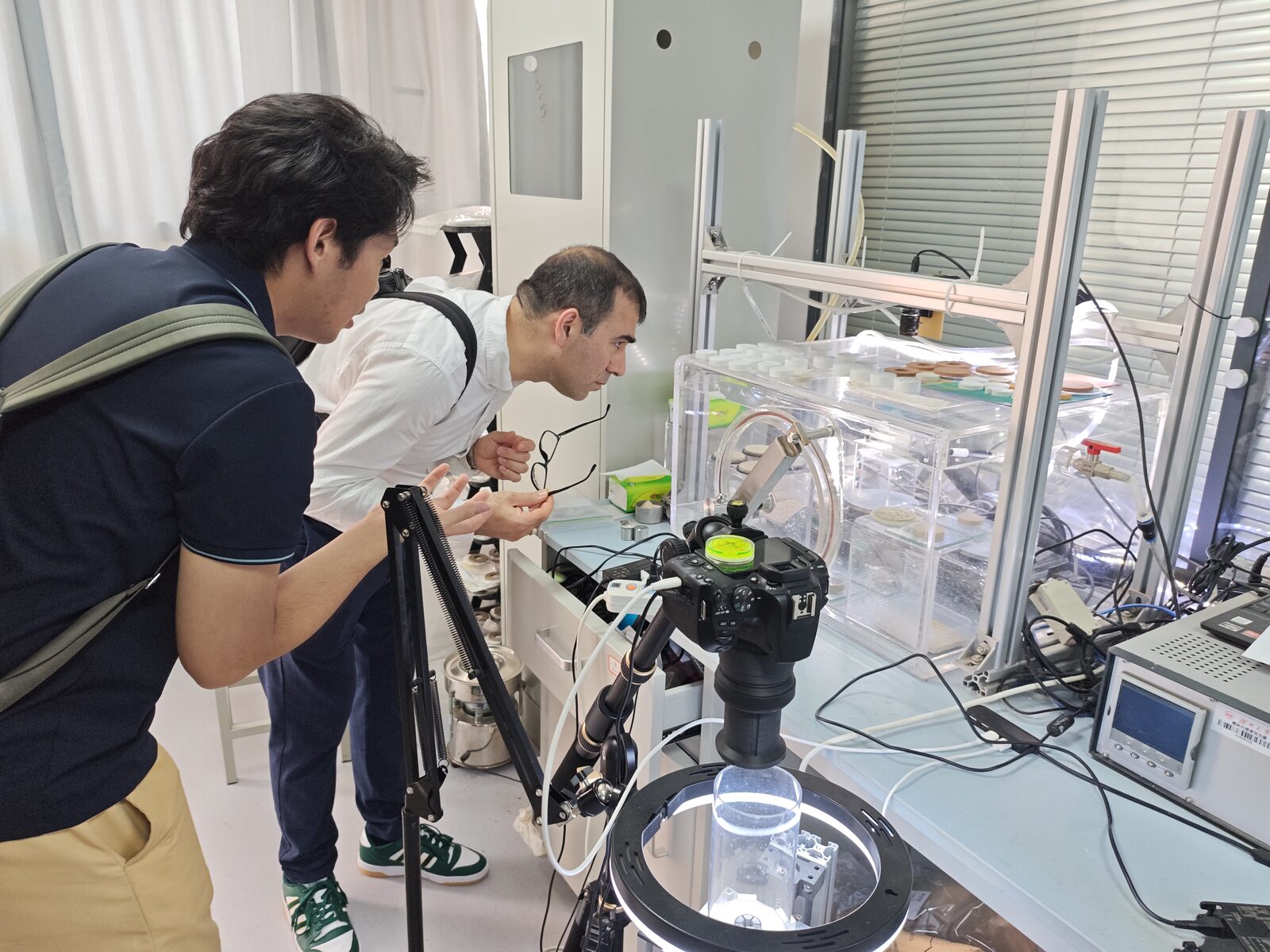 Academic exchange during Professor Nima Shokri's visit