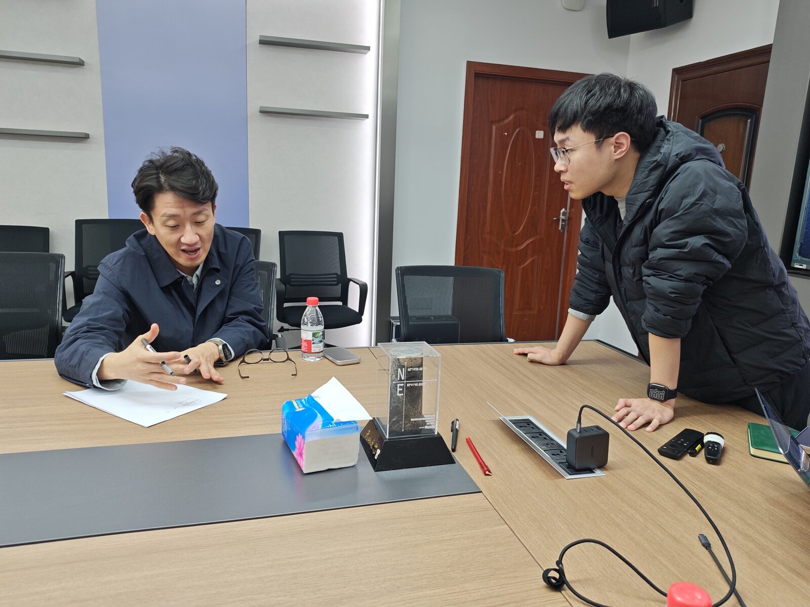 Research discussion during Professor Hyoungsoo Kim's visit